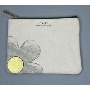 Marc Jacobs Daisy Canvas Cosmetic Bag Pouch 5x4 in Excellent Condition